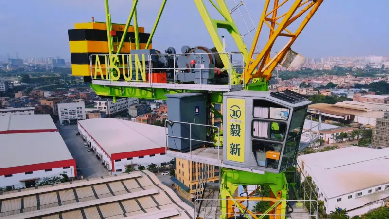 Cẩu Tháp Đầu Bằng